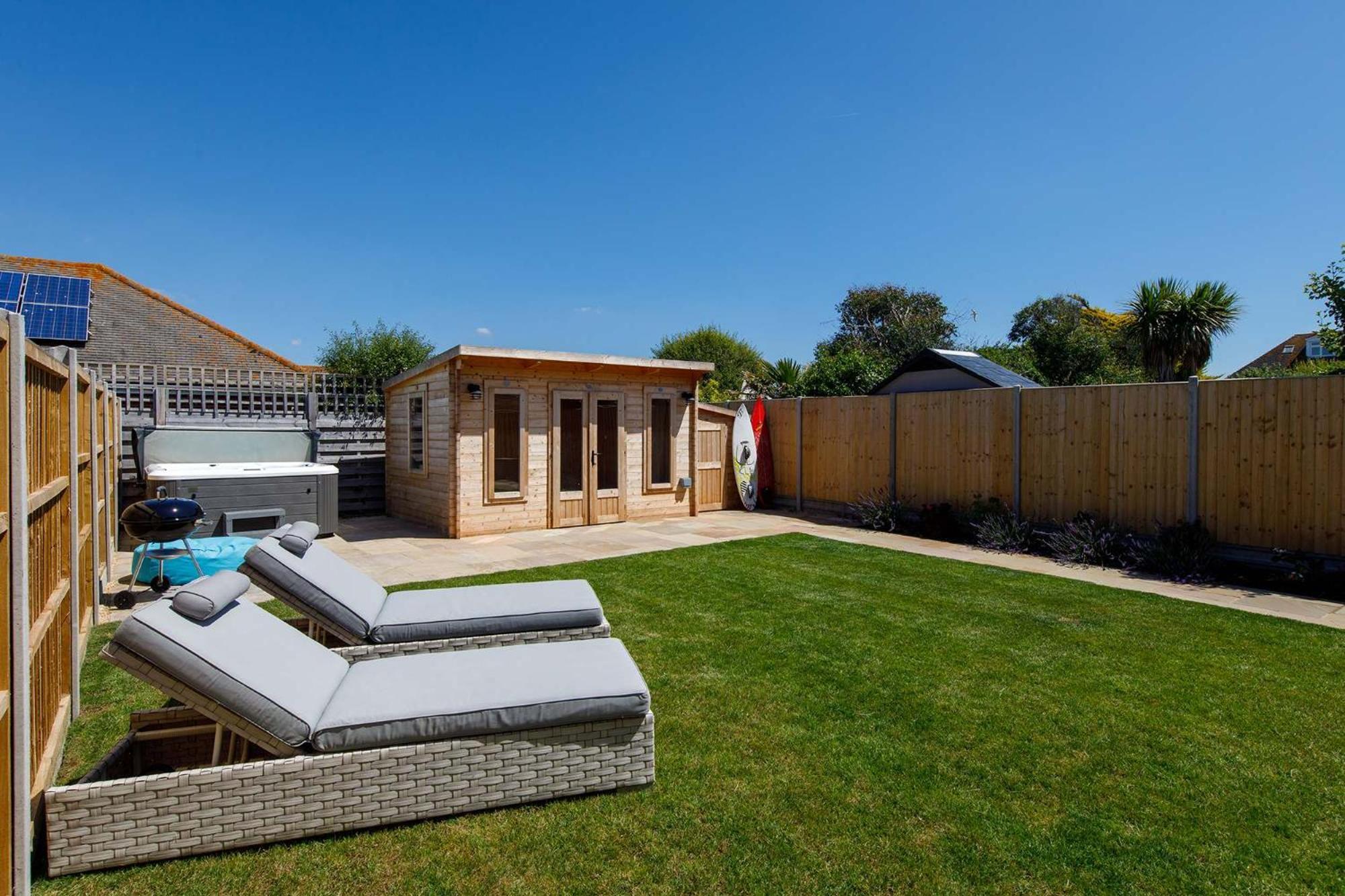 Luxury Designer Coastal Home For 10 With Hot Tub West Wittering Bagian luar foto